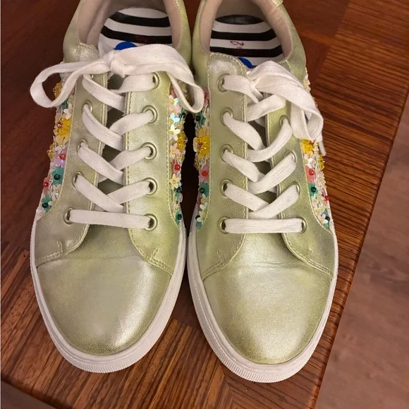 Betsey Johnson Rommy Ditzy Floral Platform Sneakers - Picture 2 of 8